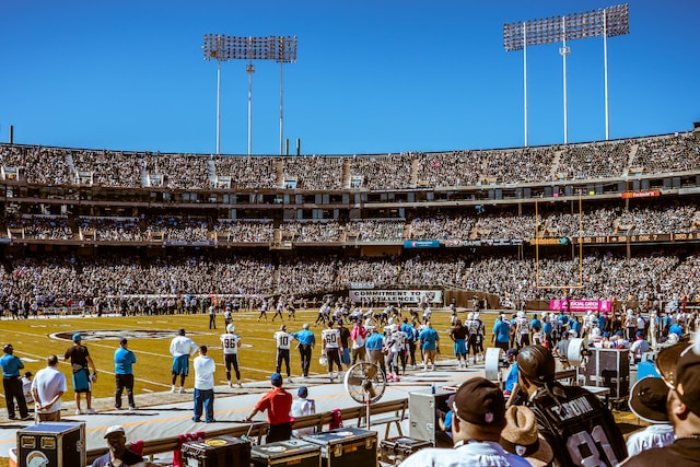 １．なぜアメフトやNFLは、あんなにアメリカで人気なの？